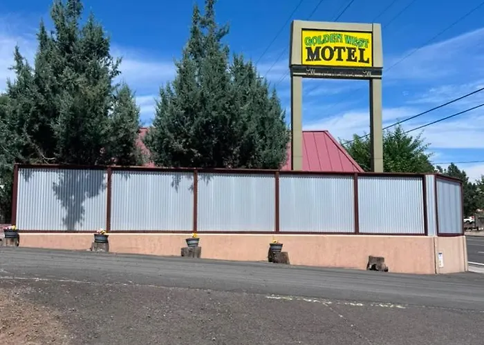 Motels in Chiloquin