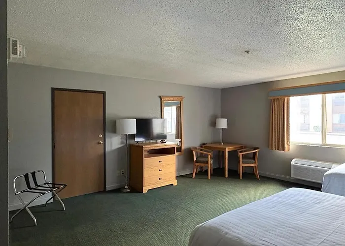 Motels in Robinson