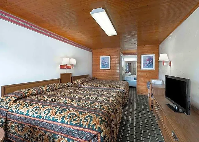 Motels in Brownwood