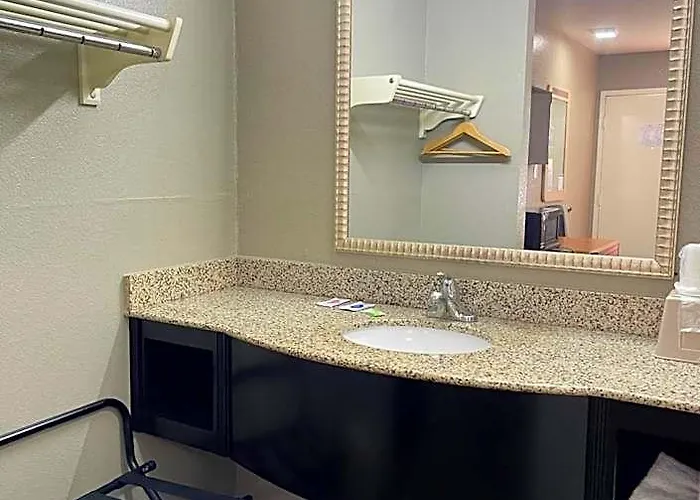 Motels in Hughes