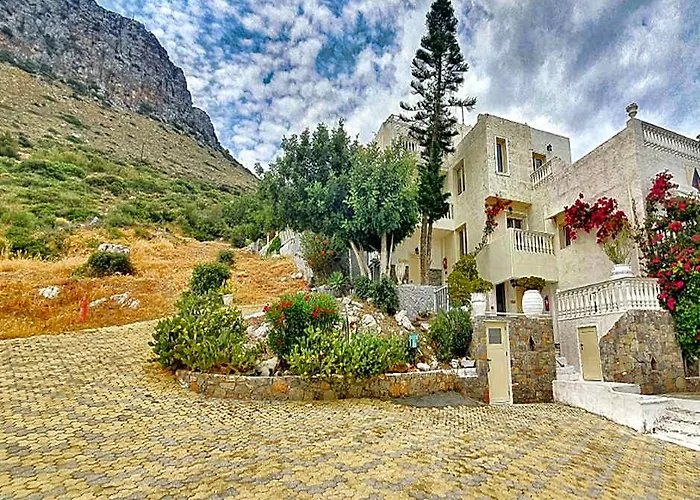 Cheap Hotels in Crete Island