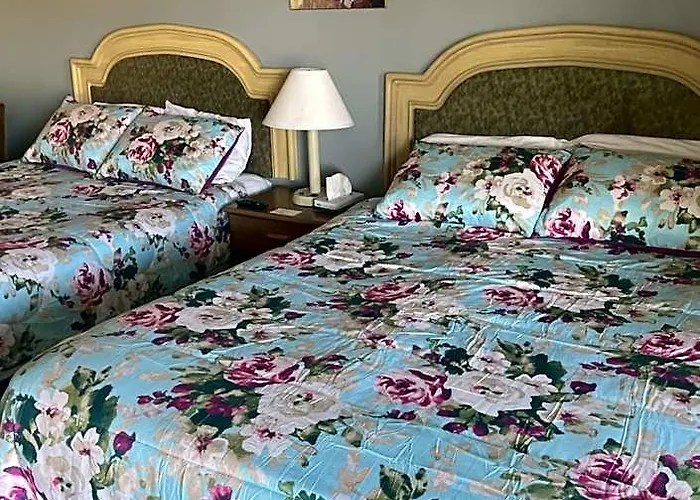 Motels in New Hampton