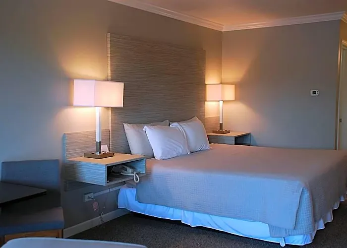 Motels in Kent