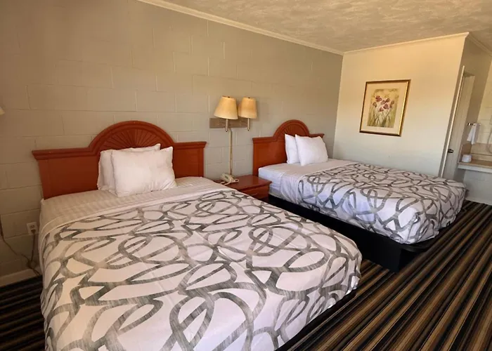 Motels in Ballinger