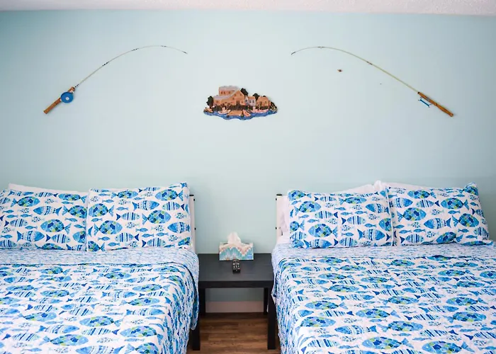 Motels in Whitehall
