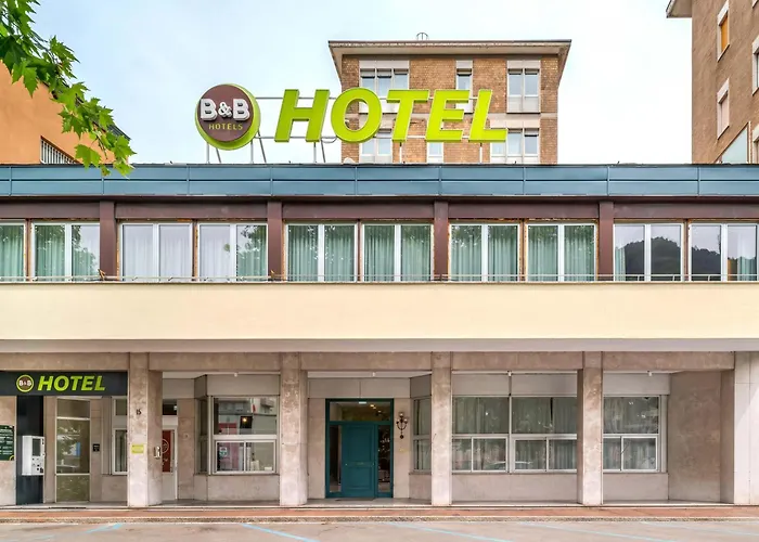 Cheap Hotels in Como