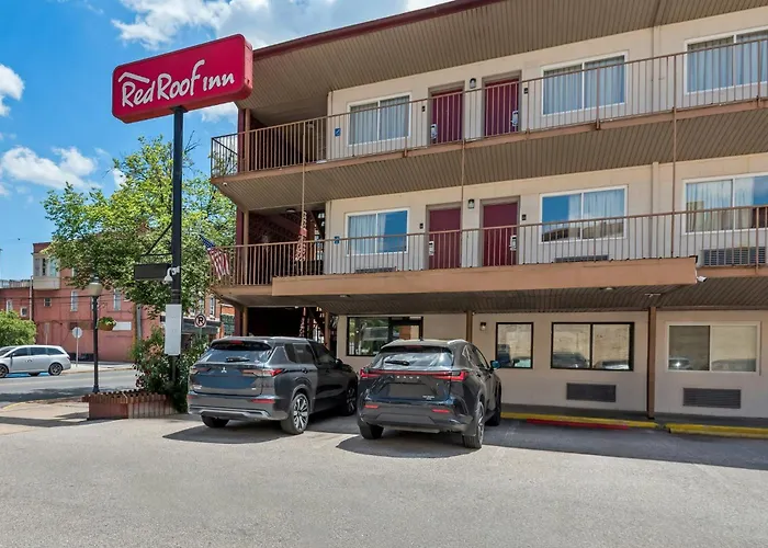 Motels in York