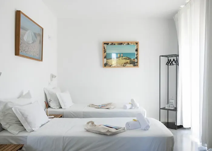 Hostels in Porto Covo