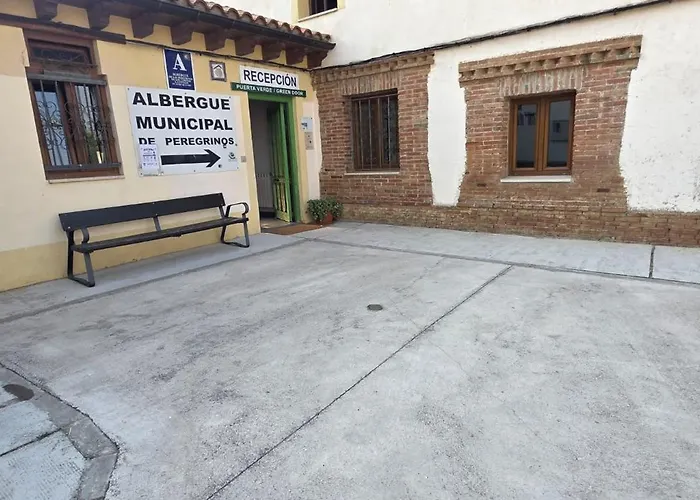 Albergues en Calzadilla de la Cueza