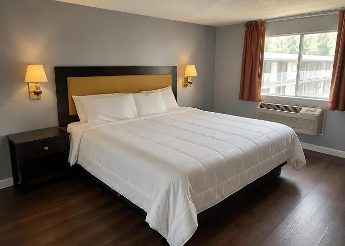 Motels in Morganfield