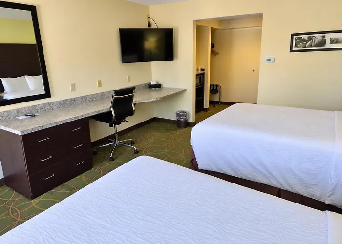 Motels in Tyrone