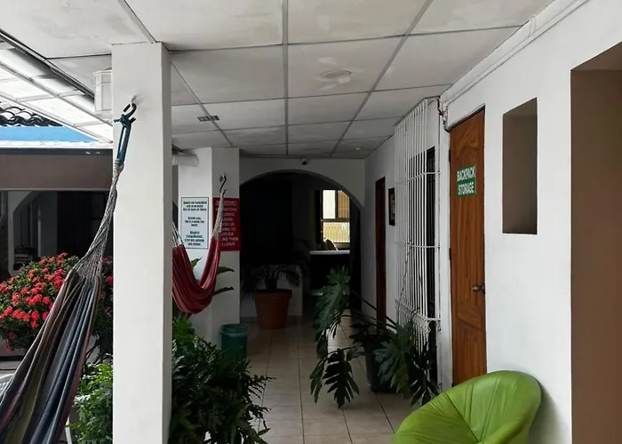 Hostels in Santa Ana