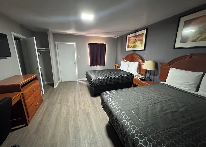 Motels in Haskell