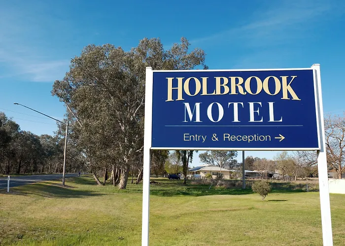 Motels in Holbrook