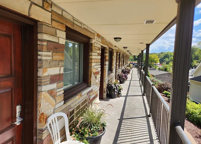 Motels in Burgettstown