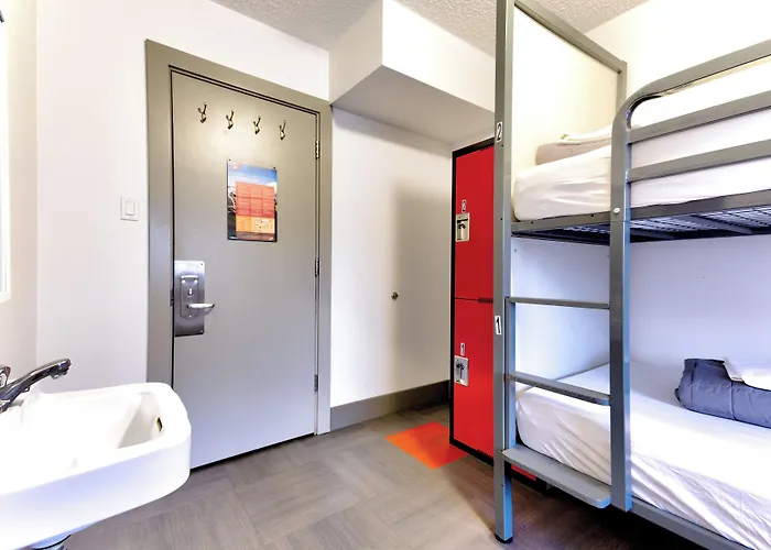 Hostels in Edmonton