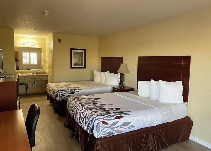 Motels in Three Rivers