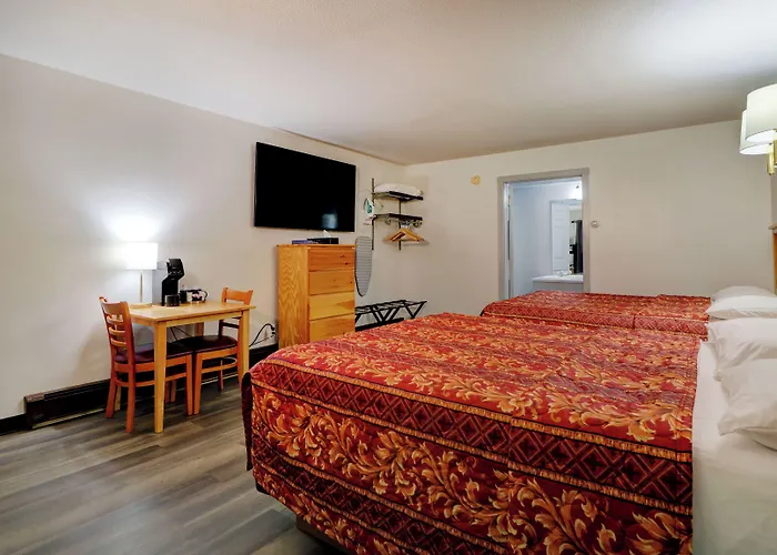 Motels in Canaan