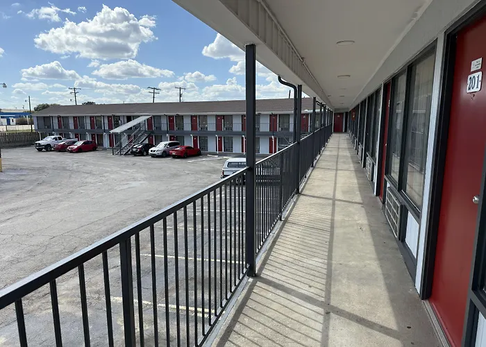 Motels in Hillsboro