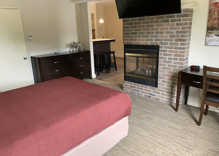 Motels in Ripley