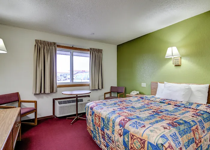 Motels in Birchwood