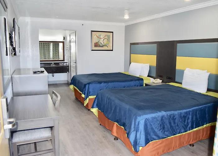 Motels in La Puente