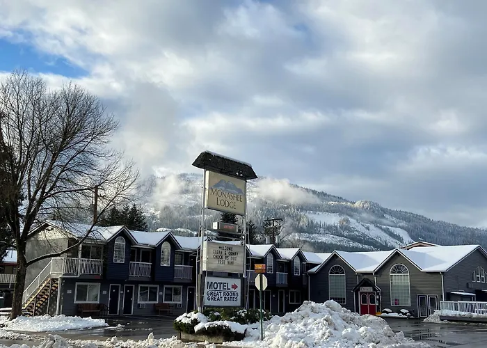 Motels in Revelstoke