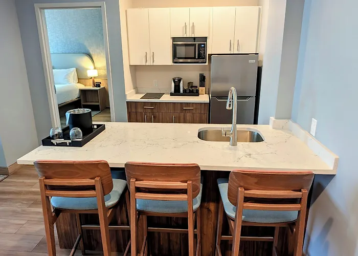 Motels in Lauderhill
