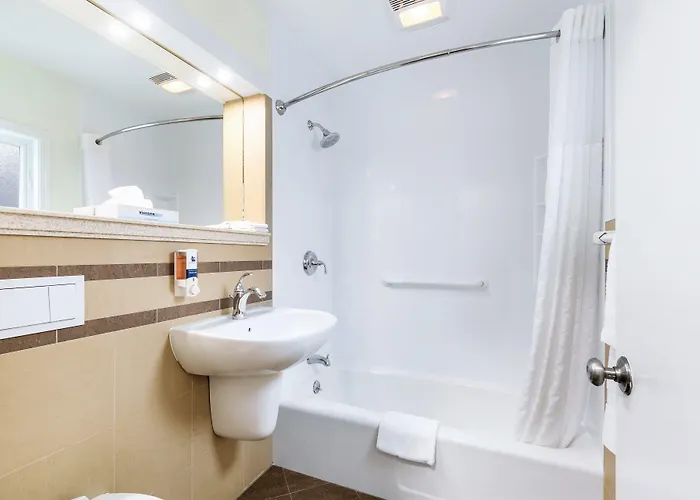 Motels in Fryeburg