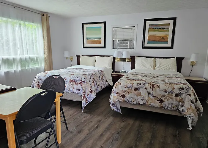Motels in Magog