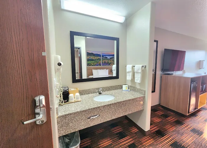 Motels in Lumberton