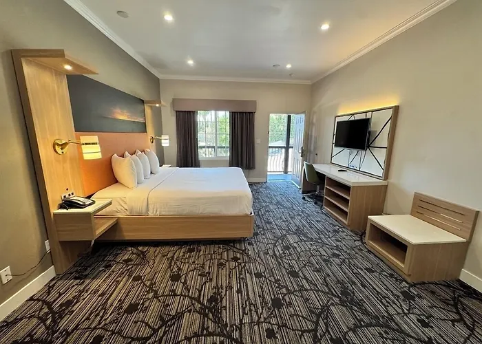 Motels in San Fernando