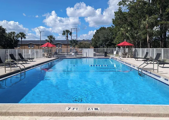 Cheap Hotels in Gainesville