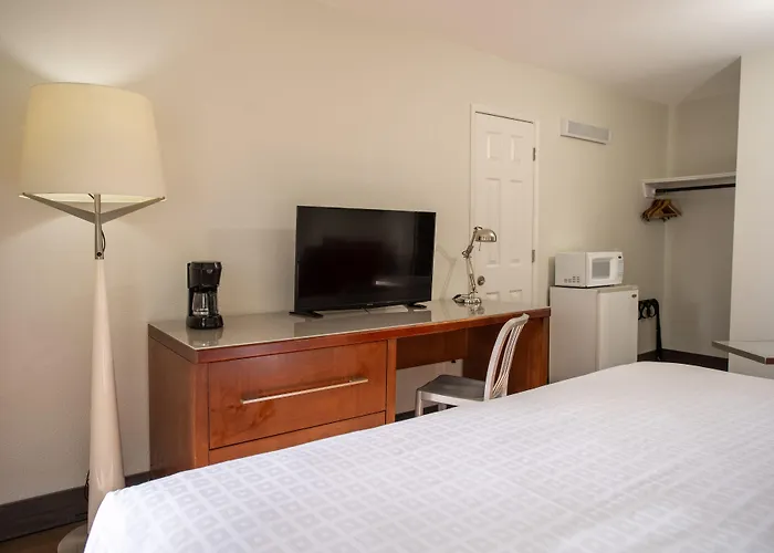 Motels in Coquille