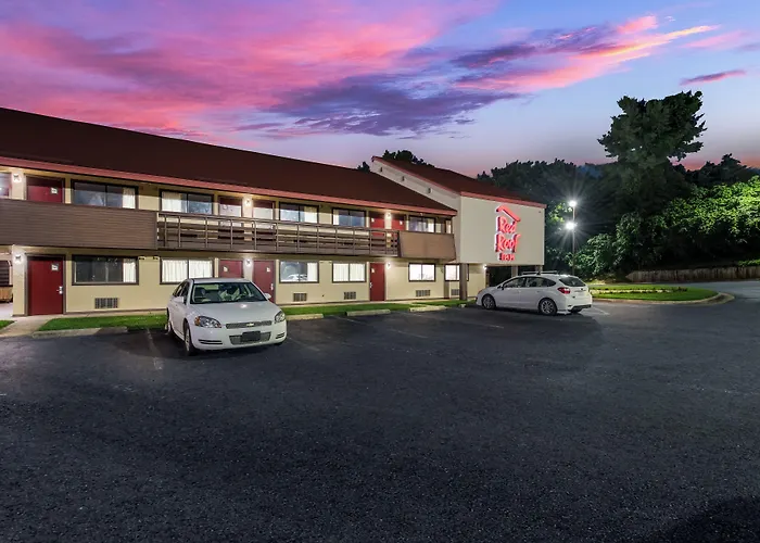 Motels in Hickory