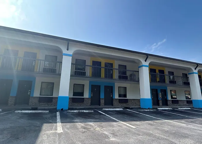 Motels in West Columbia