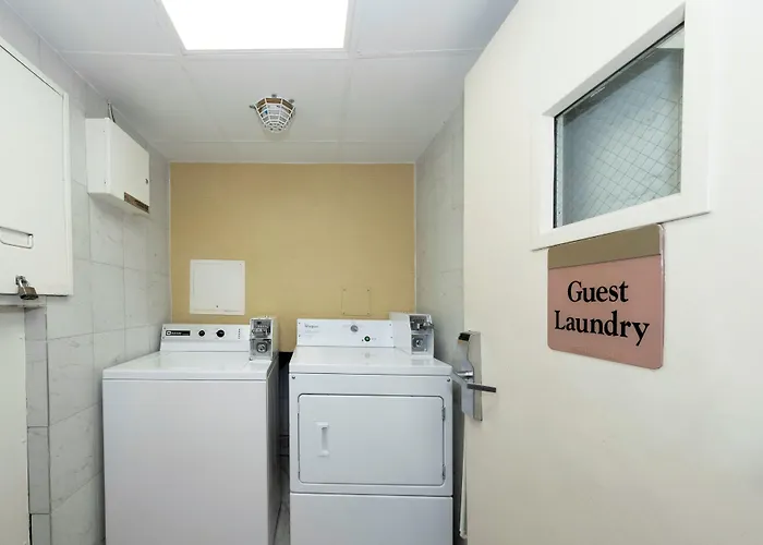 Motels in Carteret