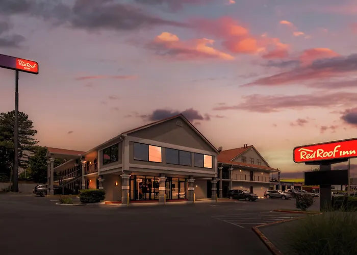Motels in Kennesaw