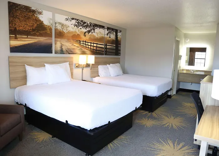 Motels in Rayville