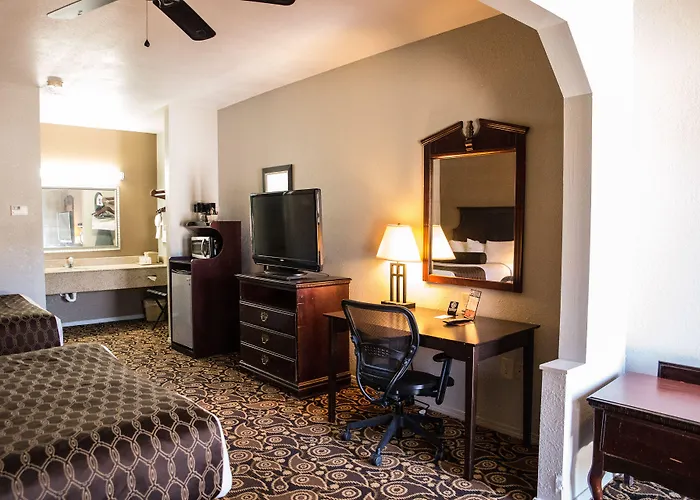 Motels in Monroeville