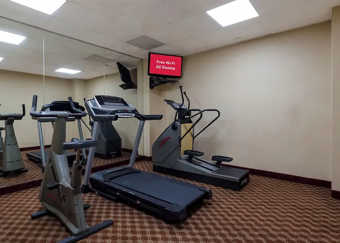 Motels in Newark