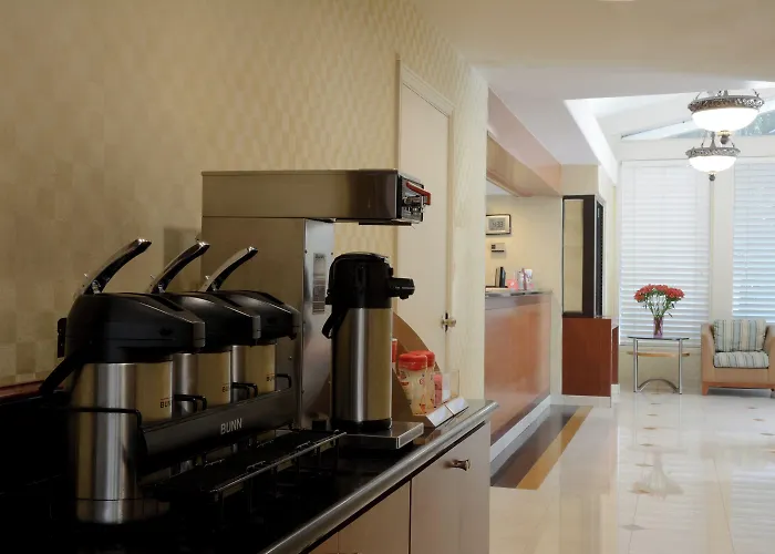 Motels in San Dimas