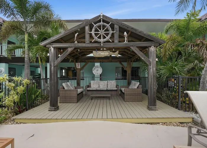 Motels in Indian Shores