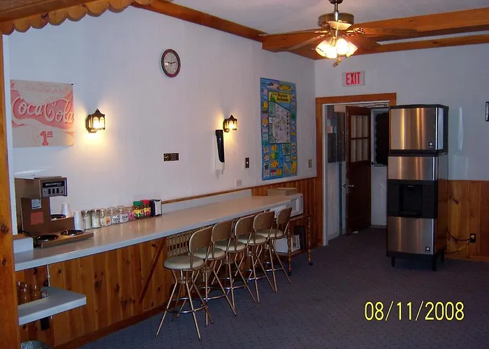 Motels in Woodruff