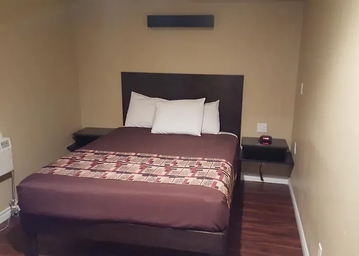 Motels in Rowland Heights