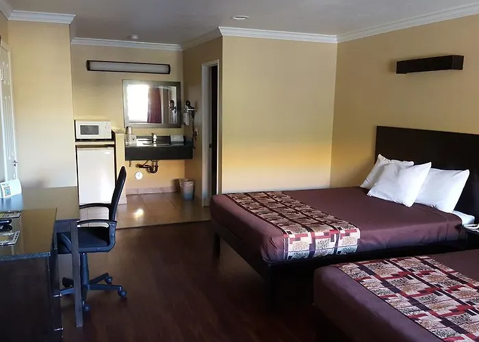 Motels in City of Industry