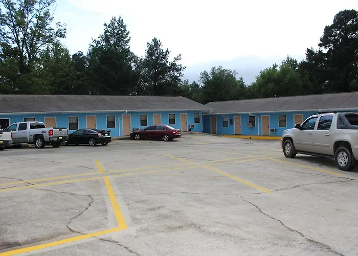Motels in Tallassee