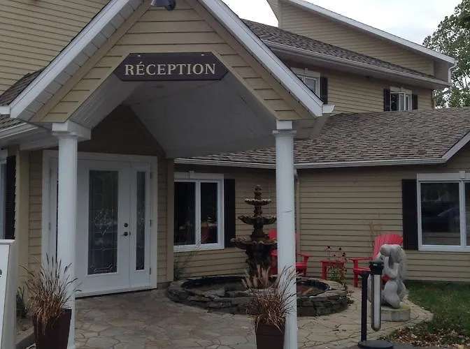 Motels in Ile d'Orleans