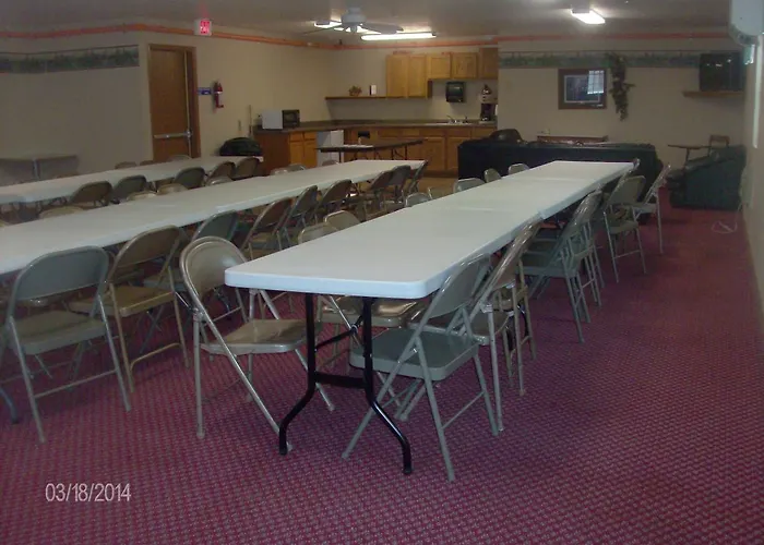 Motels in Platte