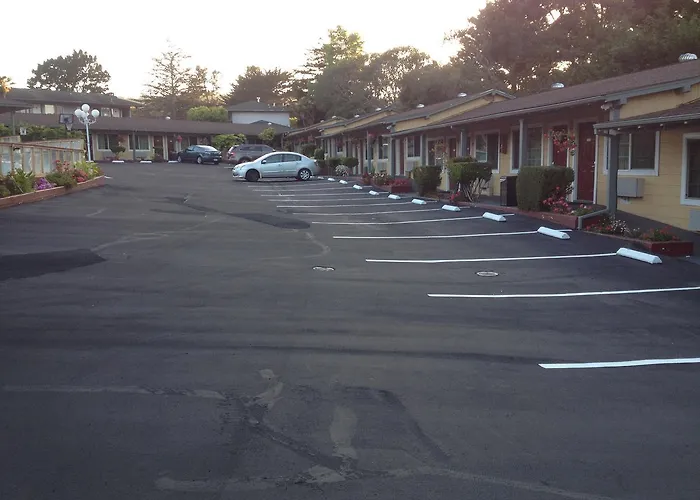 Motels in Monterey